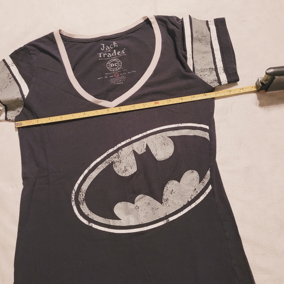 🔵 3/$30 BATMAN T-SHIRT - Picture 7 of 9